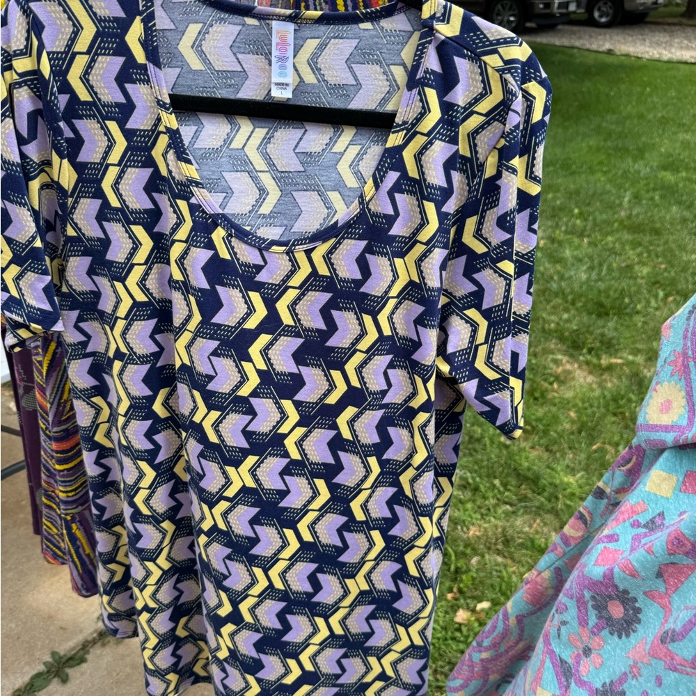 Colorful Patterned Dresses - Picture 4 of 6